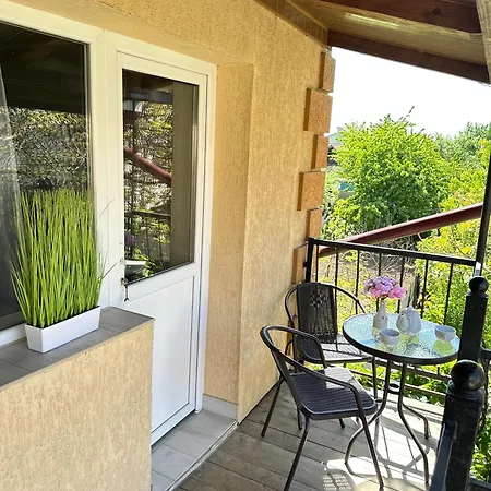 公寓 в мальовничому куточку мукачева *